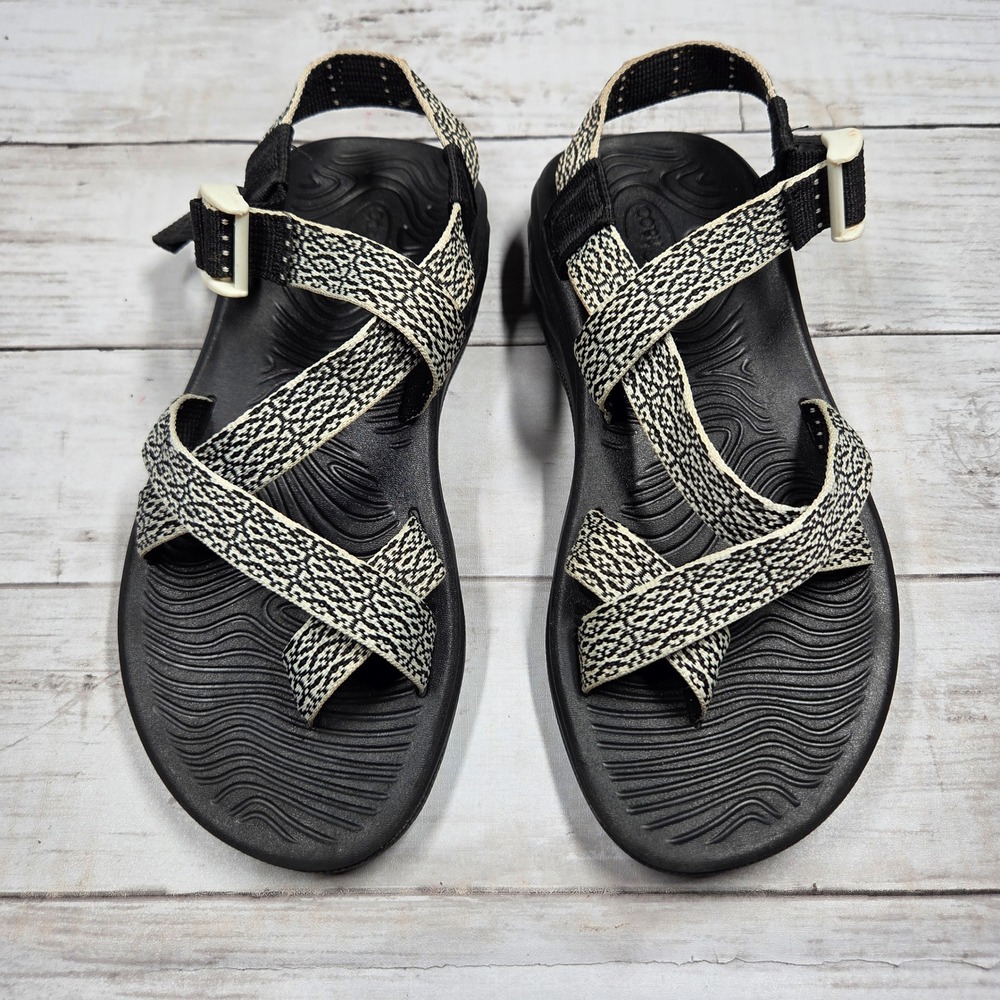 Chaco Sport Sandals Strappy Toe Loop Women 6 Black White J105960